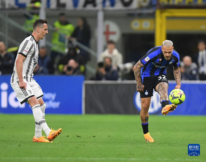 拜仁慕尼黑客场大胜多特蒙德（拜仁慕尼黑做客横扫多特蒙德）