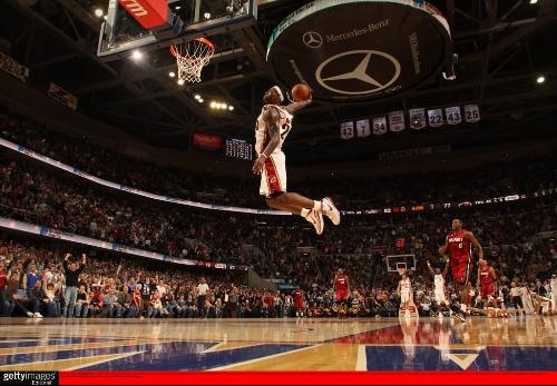 曼联拉什福德破门助球队获胜（拉什福德建功助曼联取胜）