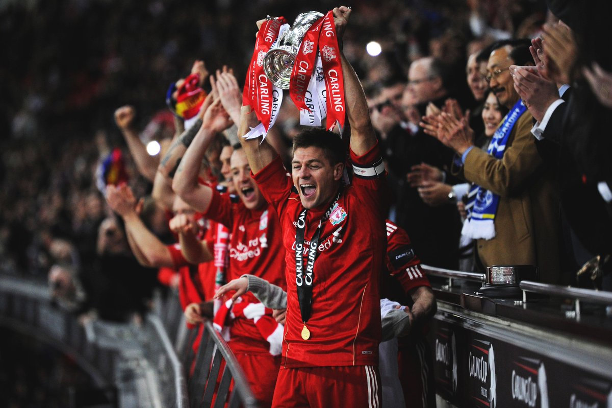 詹姆斯关键上篮助球队锁胜（詹姆斯关键上篮锁定胜局）