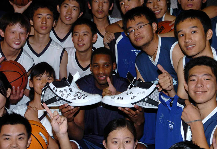 米体：泽林斯基本有望德比首发，但国家队赛后他出现身体问题（米体：泽林斯基预计德比首发，但国家队比赛后出现身体不适）