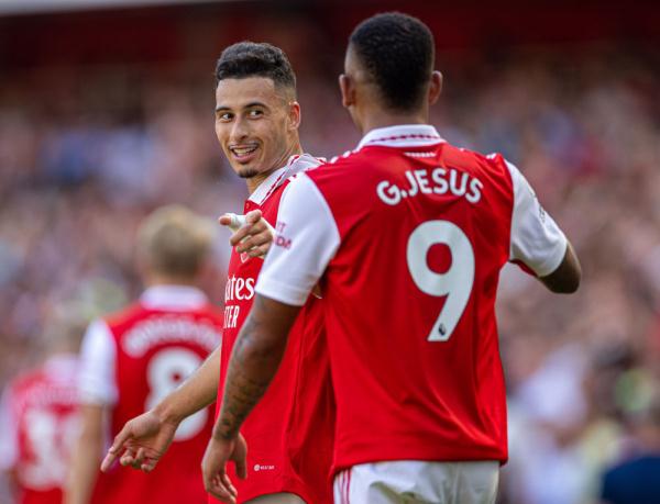 北京时间12月10日晚18：00，亚冠精英联赛东亚区小组赛将迎来一场决定出线命运的关键对决。（亚冠精英联赛东亚区小组赛生死战将于北京时间12月10日18：00打响）