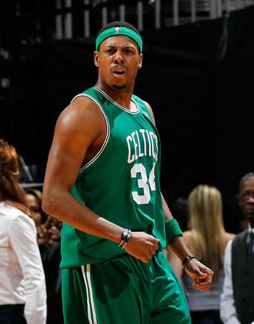 马赛主席：若马赛入围下季欧冠，曼联对青木的分成将降至35%（马赛主席称：若球队晋级下季欧冠，曼联在青木的分成将降至35%）