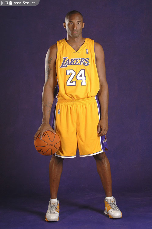 帕克：曼联买拉门斯是质的提升，跟奥纳纳相比他太像个门将了（帕克称曼联若签下拉门斯将完成质变 相较奥纳纳他更像真正的门将）