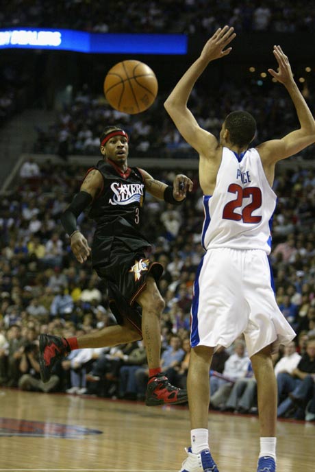 篮球篮网双核合砍70分，强势带队赢球（篮网双星轰下70分 助队强势取胜）