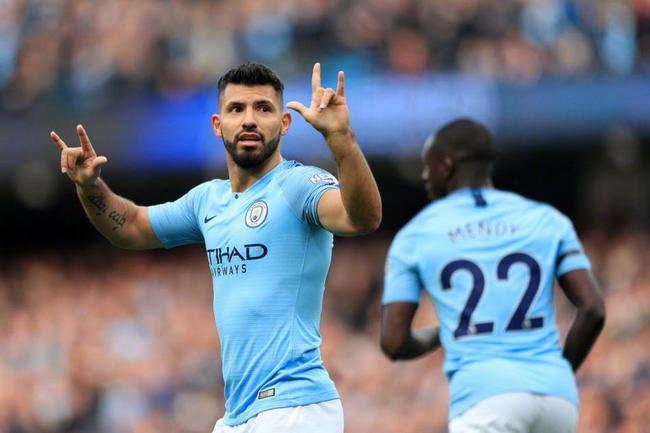 不相伯仲！米兰与那不勒斯近4次交手2胜2负（难分高下：米兰与那不勒斯近4次对决各取两胜）